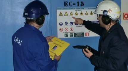 Almaraz I recarga combustible con 1.200 trabajadores que se suman a su plantilla habitual