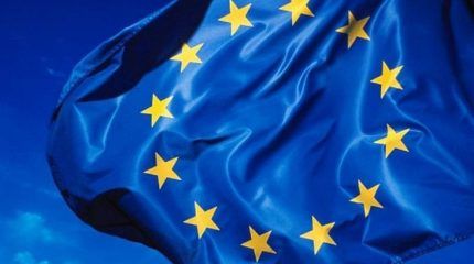 La Comisión Europea insta a invertir en energía nuclear y aboga por la continuidad de operación de las centrales