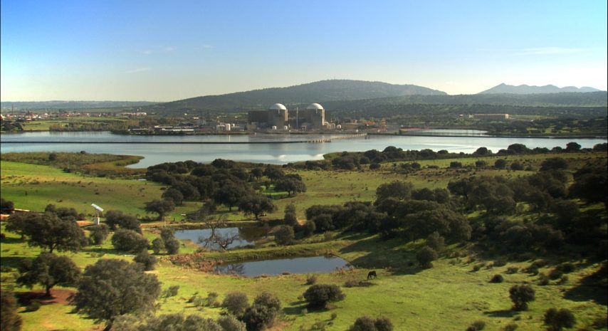 Almaraz II vuelve a dar luz a más de 2 millones de hogares españoles