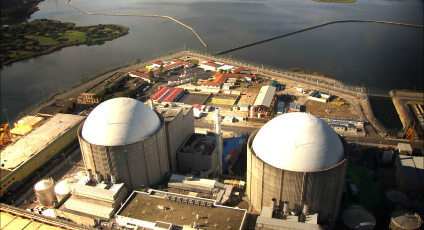 The owners of Almaraz nuclear power plant request an extension of its operation until 2030