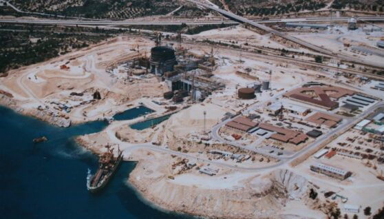 ¿Cuál es el origen del programa de energía nuclear en España?
