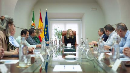 La Junta de Extremadura y AMAC unen esfuerzos para revocar el cierre de Almaraz