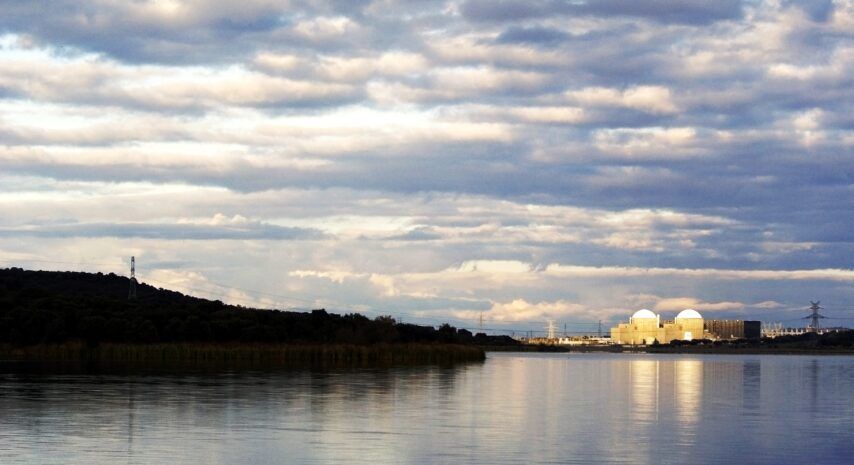 Antiguos empleados de Almaraz y Trillo muestran su preocupación ante el cierre nuclear