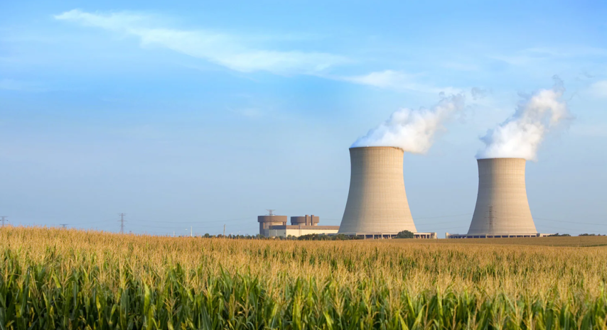 PwC: “La energía nuclear no ha frenado el desarrollo de las renovables”